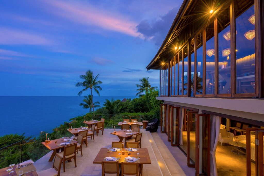 Silavadee-Pool-Spa-Resort-Koh-Samui-Thailand-The-Height-Restaurant-alfresco-dining-area-oceanfront-sunset