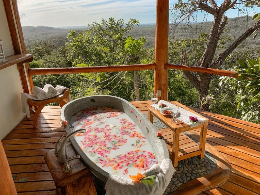 bath at Los Altos de Eros