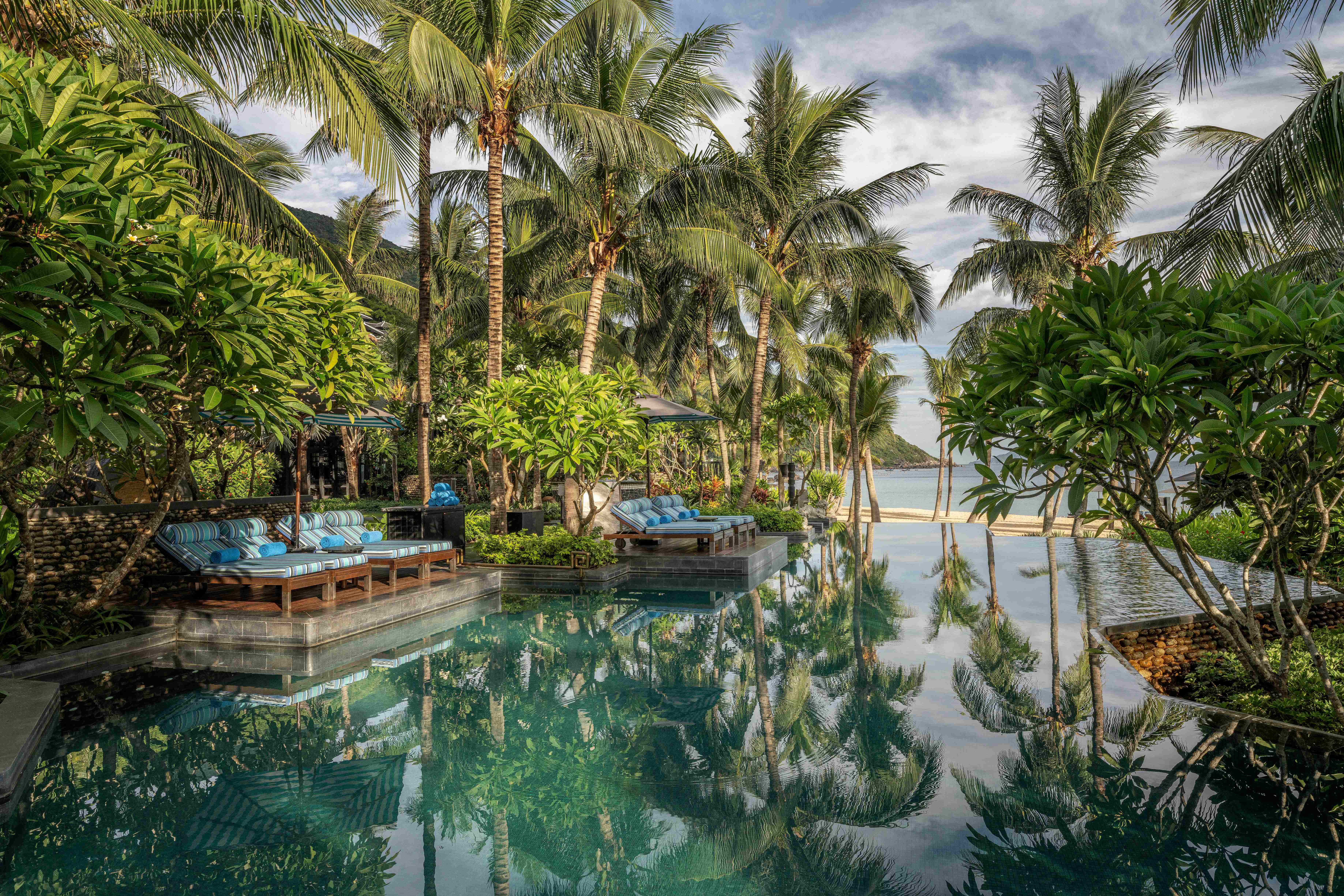 Family Pool Oasis - InterContinental Danang Sun Peninsula Resort - Vietnam