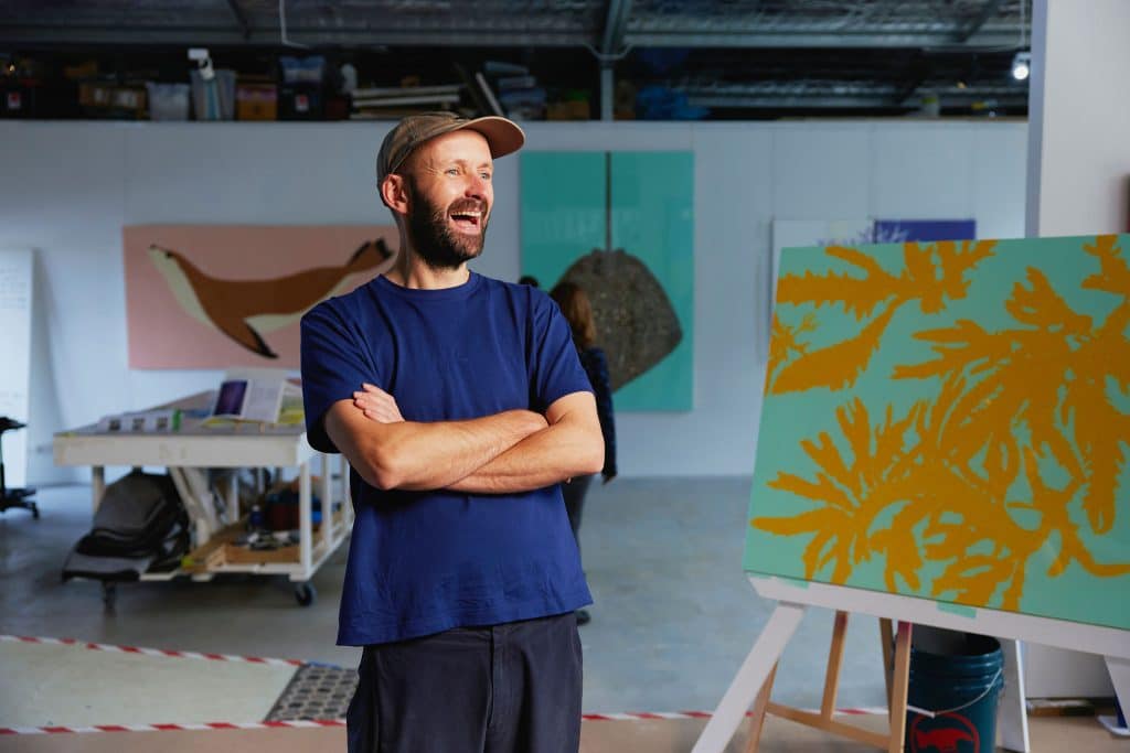 Share a yarn with painter Ian Daniell