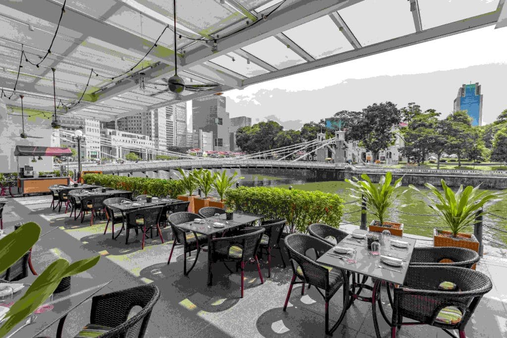 Alfresco dining at Town Restaurant Fullerton Singapore